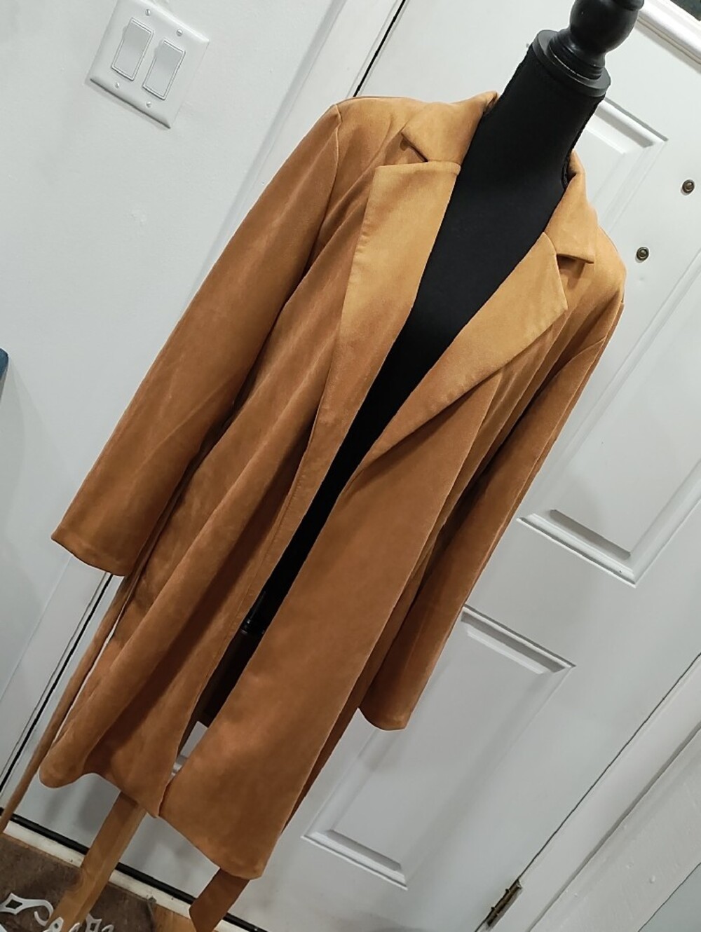 Classic Camel Color Trench Coat/ Jacket - Picture 3 of 7